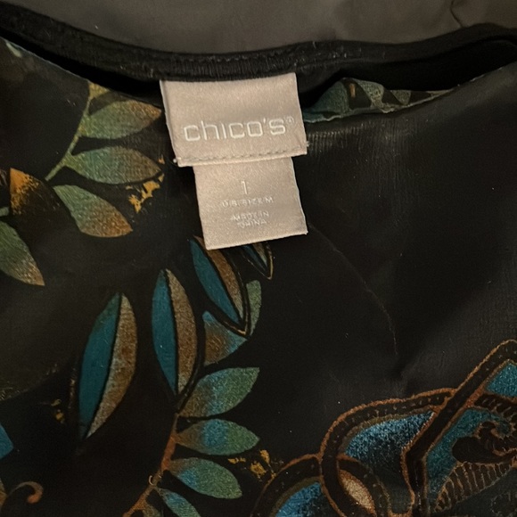 Chico’s size 1 - Picture 3 of 4